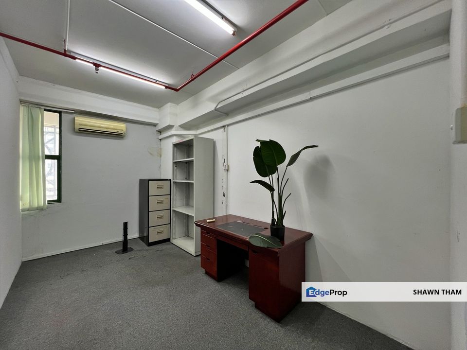 WISMA ZELAN(NUMBER ONE BUSINESS CENTRE) CHERAS,OFFICE SUITES FOR RENT,FULLY RENOVATED,READY TO MOVE IN, Kuala Lumpur, Cheras