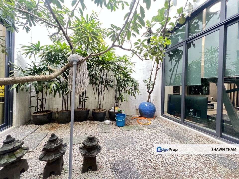 DESA PARKCITY(CASAMAN)DESA PARKCITY,THREE STOREY PARK HOME FOR SALES,RENOVATED,GATED AND GUARDED, Kuala Lumpur, Desa Parkcity