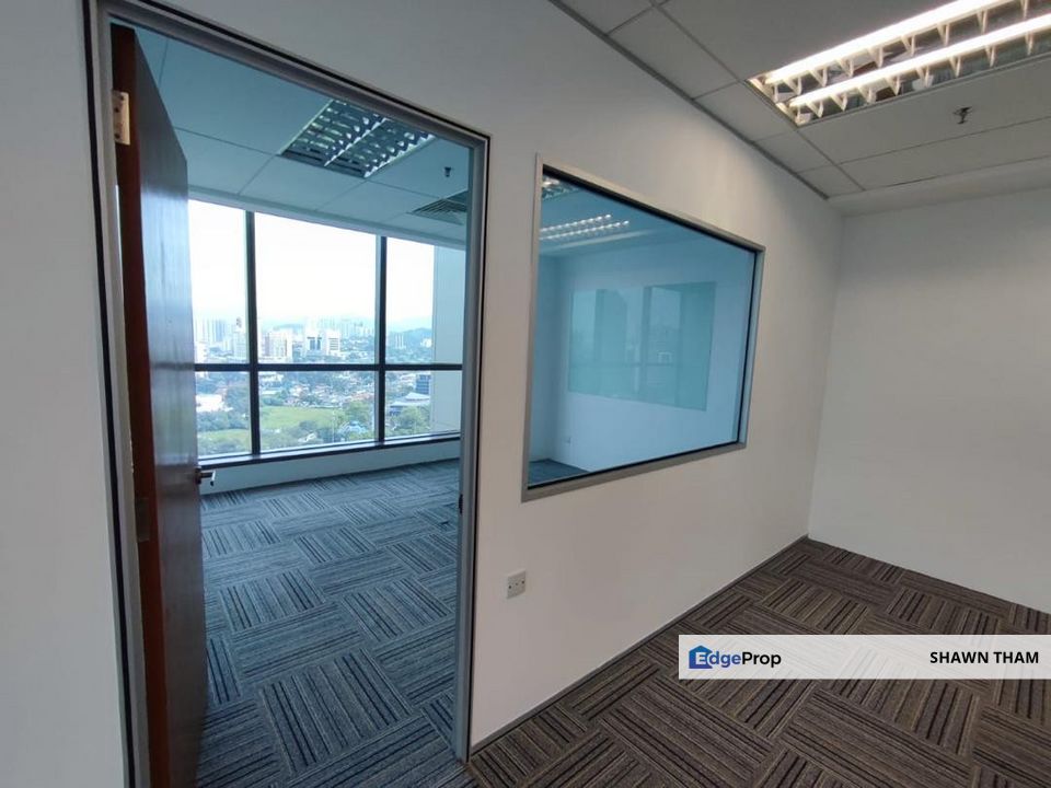 KL TRILLION,KLCC,SEMI FITTED OFFICE SPACE FOR RENT,READY MOVE IN,HIGH FLOOR,WALKING DISTANCE TO LRT&MRT,CHEAP CHEAP CHEAP, Kuala Lumpur, KLCC