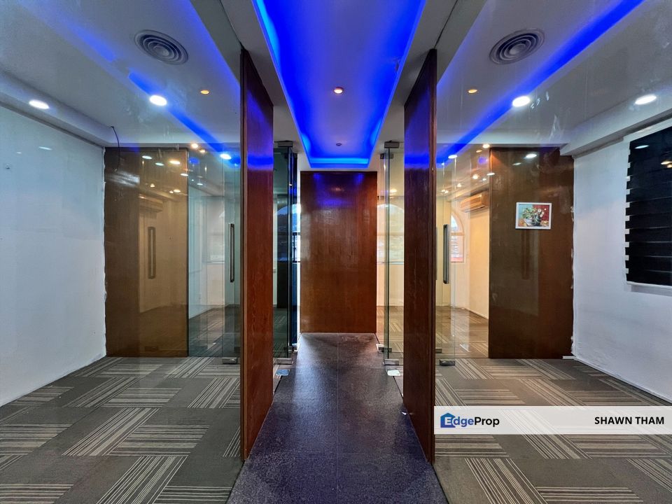 CHERAS BUSINESS CENTRE,CHERAS,OFFICE UNIT FOR RENT,RENOVATED UNIT,WITH LIFT,FACING MAIN ROAD, Kuala Lumpur, Cheras