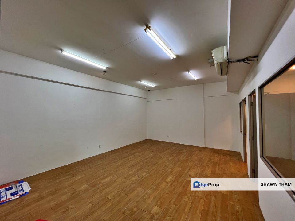 QUEENS AVENUE,CHERAS,OFFICE SUITES FOR RENT,RENOVATED,PARTIALLY FURNISHED, Kuala Lumpur, Cheras