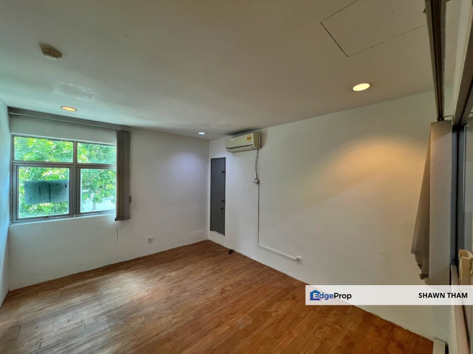 QUEENS AVENUE,CHERAS,OFFICE SUITES FOR RENT,RENOVATED,PARTIALLY FURNISHED, Kuala Lumpur, Cheras