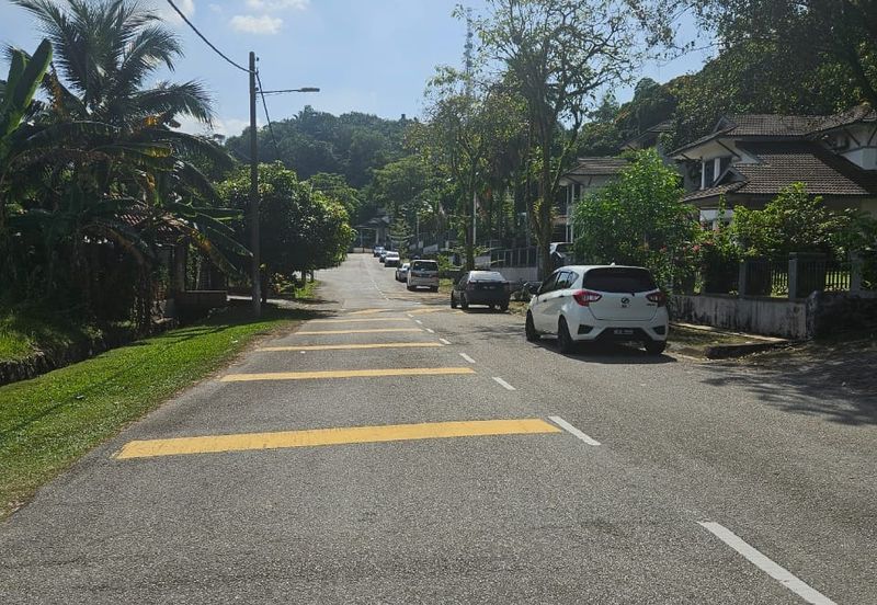 Jalan Hakisan 8/7