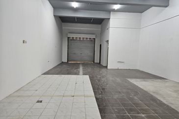 Saujana Impian - Ground Floor Shop Lot For Rent