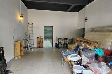 Saujana Impian - Ground Floor Shop Lot For Rent