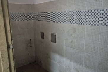 Saujana Impian - Ground Floor Shop Lot For Rent