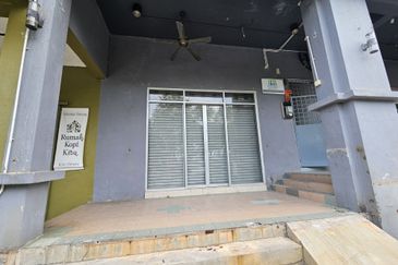 Saujana Impian - Ground Floor Shop Lot For Rent