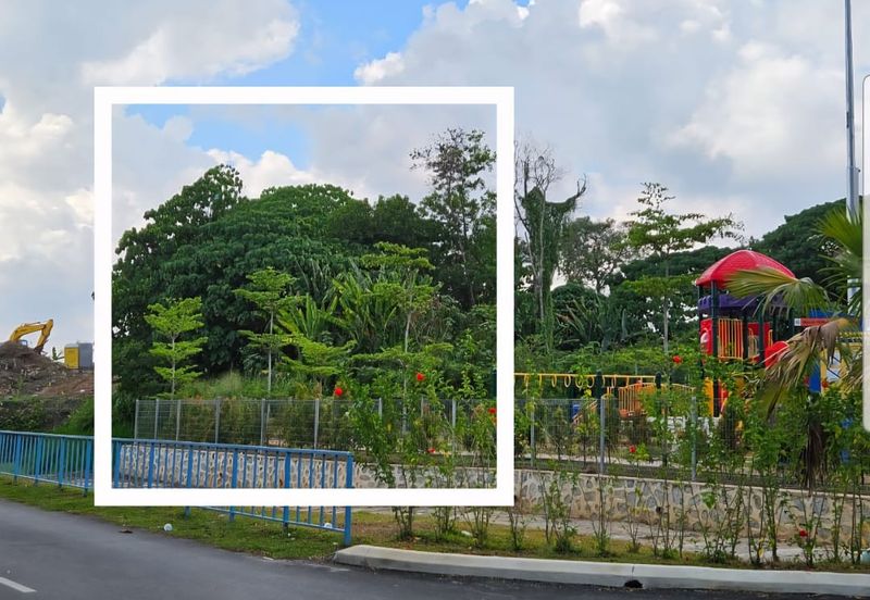 Jalan Anggerik, Sungai Ramal Kajang : Land For Sale (74052 sqft - 1.7 Acres)