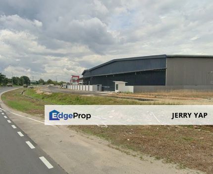 Banting Olak Lempit  Warehouse Facing Main Road Selling Below Market, Selangor, Banting