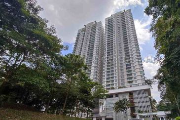 Royal Regent Sri Putramas III