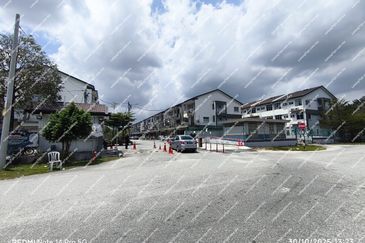 Jln SP 2/16 @ Bandar Saujana Putra