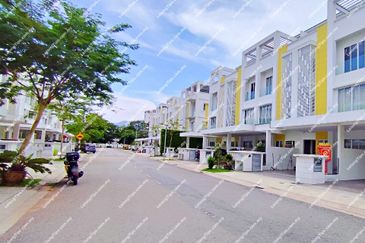 Taman Sri Hijau ( New Green Park )