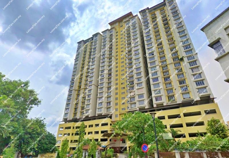 Casa Prima Condominium