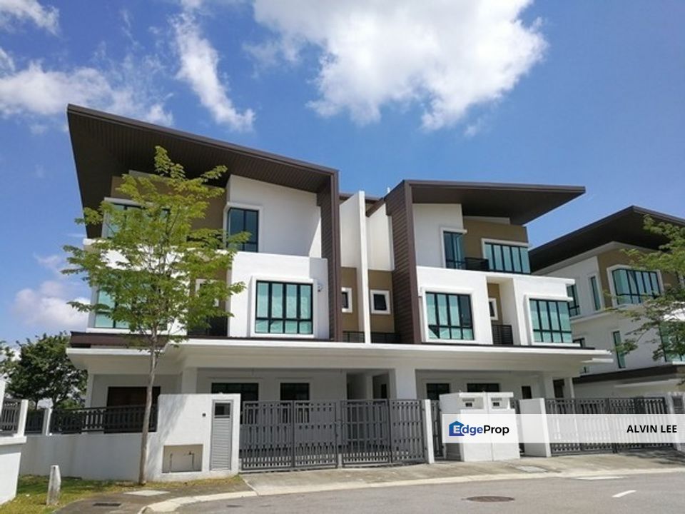 No. 20, Jalan Sierra 9/2, Bandar Sierra 16, 47100 Puchong, Selangor, Selangor, Puchong