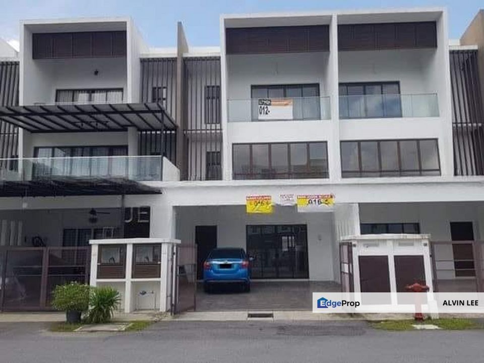 No. 30, Jalan Abadi 1/12, Abadi Heights, 47120 Puchong, Selangor, Selangor, Puchong South