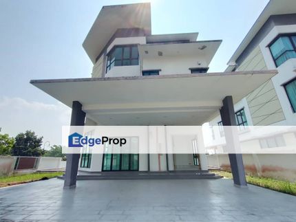 Taman Desa Baru, Kajang, Selangor 3 Storey Bungalow House Fully Furnished For Sale, Selangor, Kajang