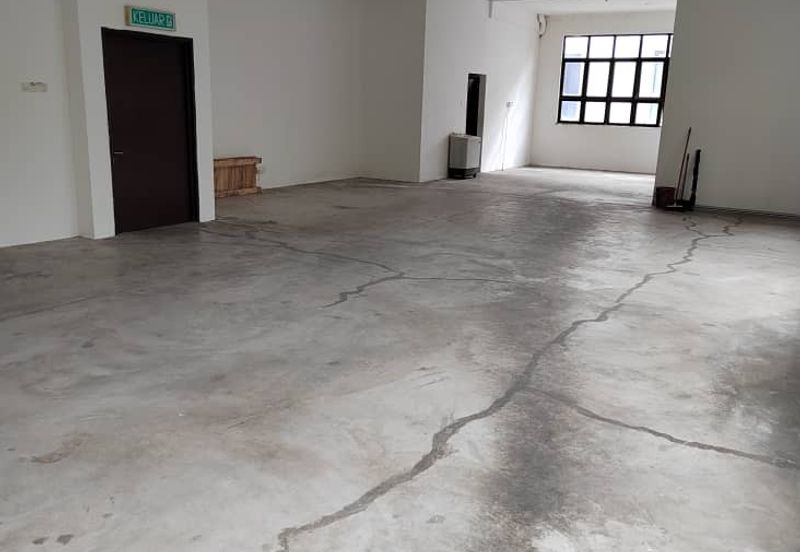 Jalan Menara U8, Bukit Jelutong