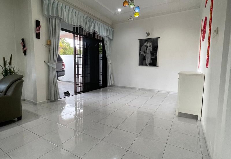 Taman Mesra Muar house for rent