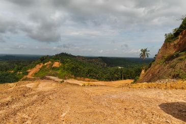 Batu Pahat Parit Sulong Land for sale