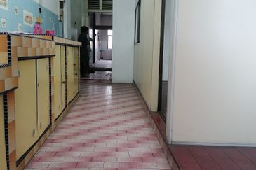 Shop for sale, jln salleh, muar