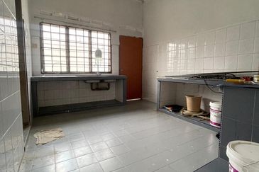 Parit Jawa, Muar 2 storey house for sale