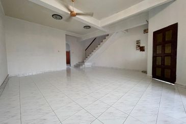 Parit Jawa, Muar 2 storey house for sale