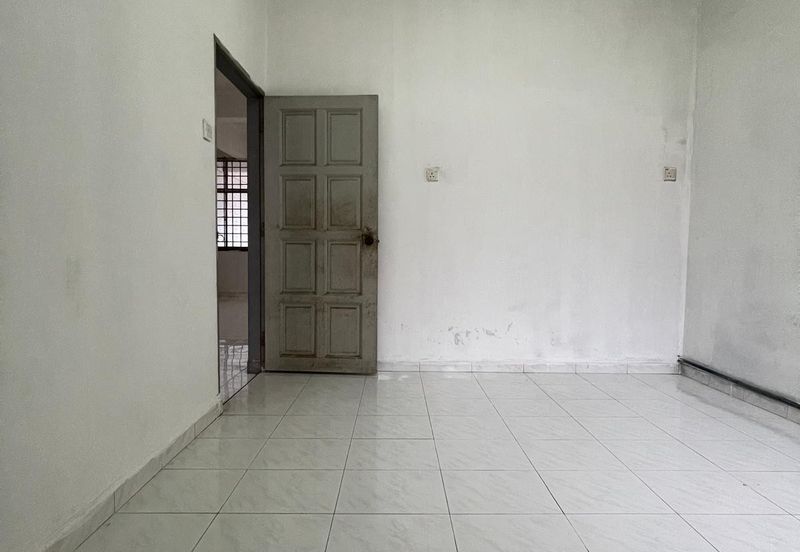 Parit Jawa, Muar 2 storey house for sale