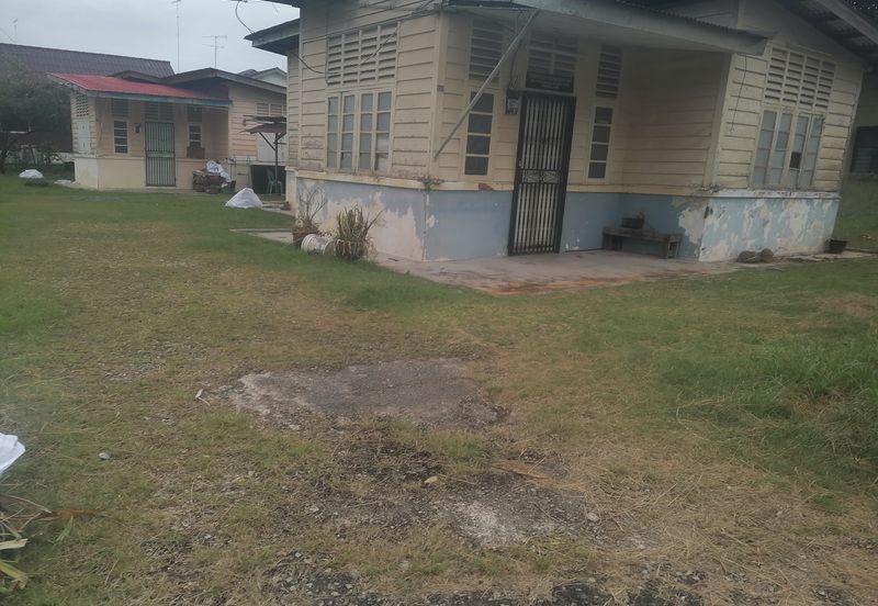 Bungalow for rent Muar