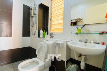 Jalan Setia Impian U13/7