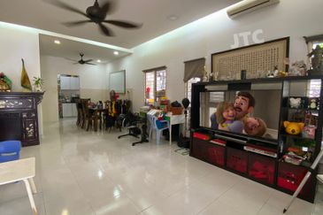 Jalan Setia Impian U13/7