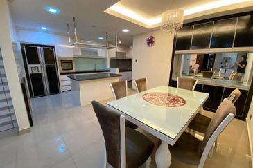 Jalan Setia Impian U13/8F