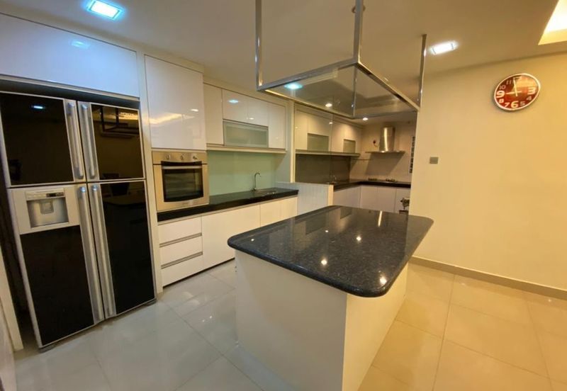 Jalan Setia Impian U13/8F