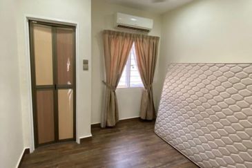 Jalan Setia Impian U13/8F