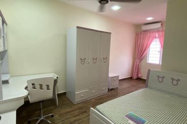 Jalan Setia Impian U13/8F