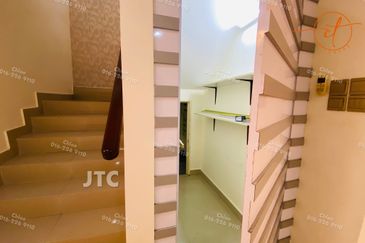 Jalan Setia Impian U13/8A