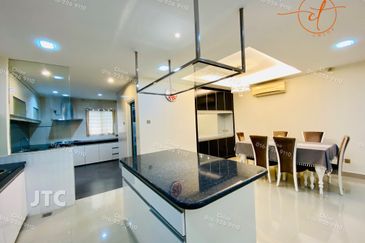 Jalan Setia Impian U13/8A