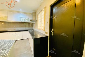 Jalan Setia Impian U13/8A