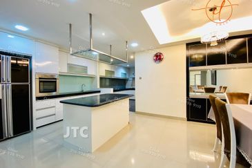 Jalan Setia Impian U13/8A