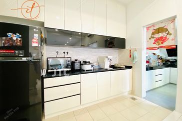 Jalan Setia Impian U13/7