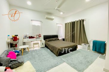 Jalan Setia Impian U13/7