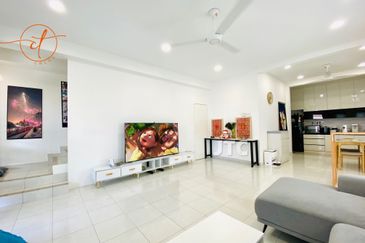 Jalan Setia Impian U13/7