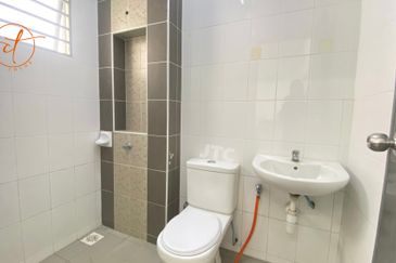 Jalan Setia Indah U13/10A