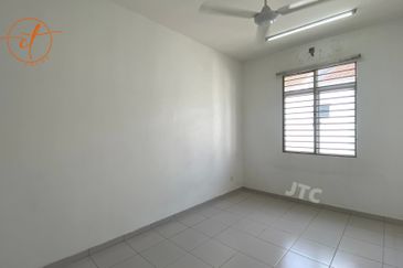 Jalan Setia Indah U13/10A