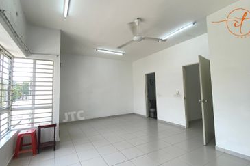 Jalan Setia Indah U13/10A