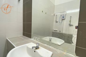 Jalan Setia Indah U13/10A