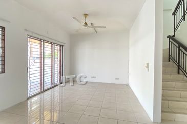 Jalan Setia Indah U13/11G