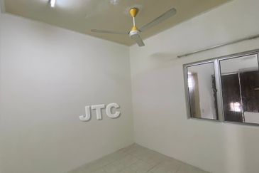 Jalan Setia Indah U13/11G