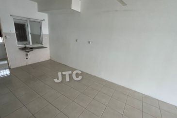 Jalan Setia Indah U13/11G