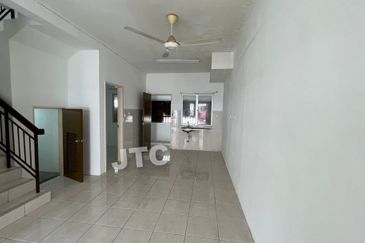 Jalan Setia Indah U13/11G