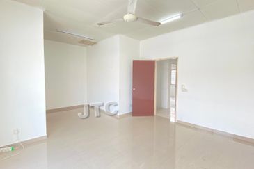 Jalan Setia Indah U13/11G